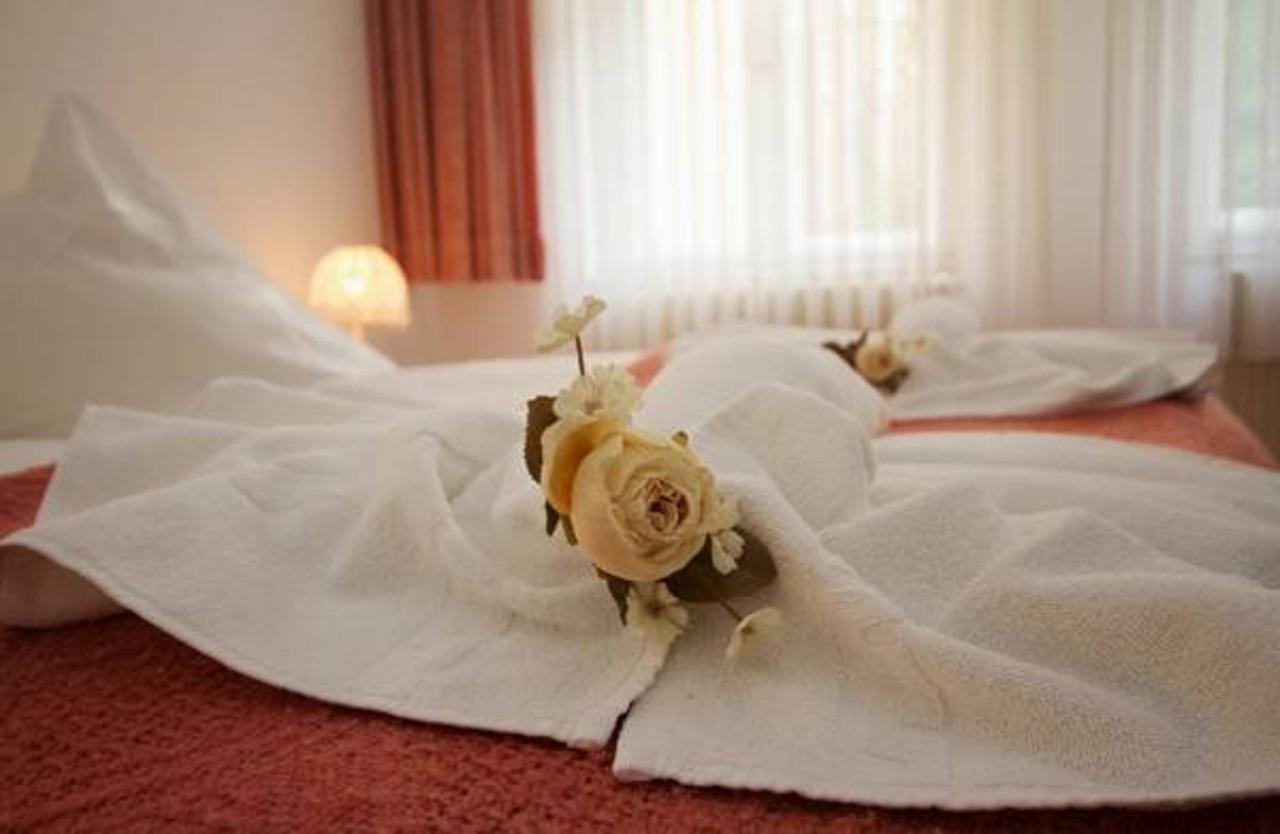 Hotel Altstadt Spandau Seeburg  エクステリア 写真
